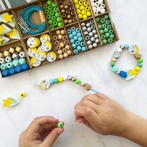 Outer Space bracelet making kit | DIY Perlenset