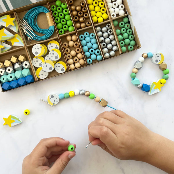 Outer Space bracelet making kit | DIY Perlenset