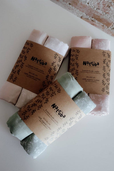 Natruba 2er-Pack Mulltücher Grün – Ein Blatt-Muster und ein einfarbiges Tuch