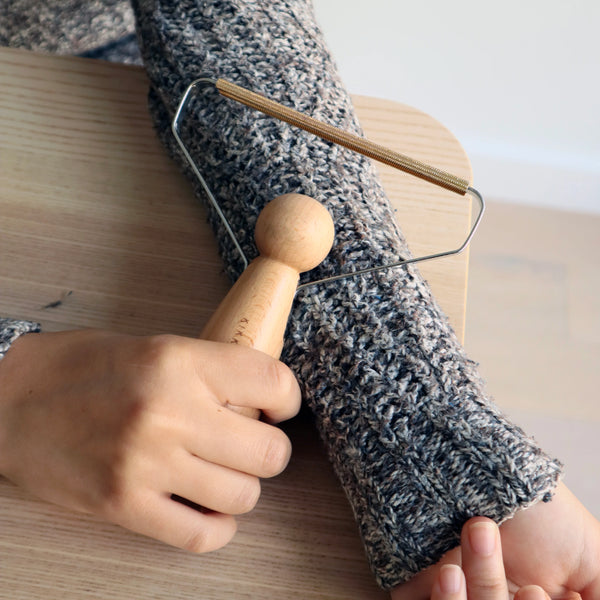 Mr. Lint Fuzz Remover