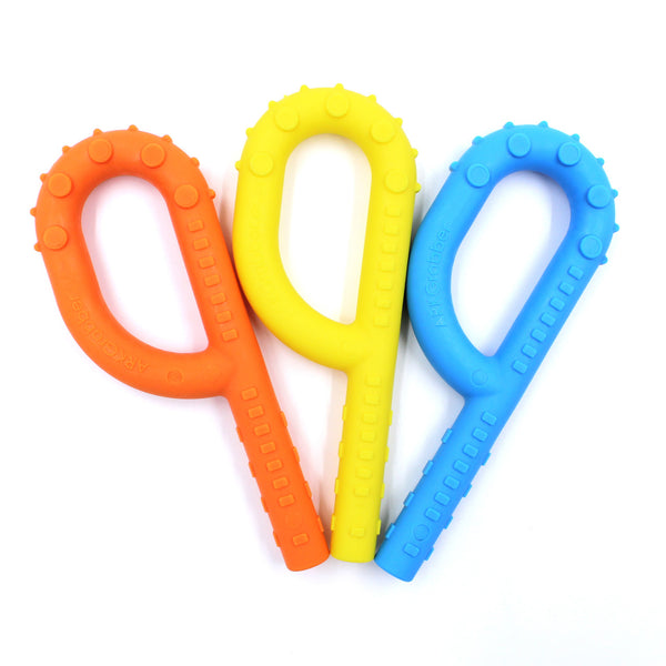 Textured ®ARK GRABBER® P-tube Hollow Chew Tool