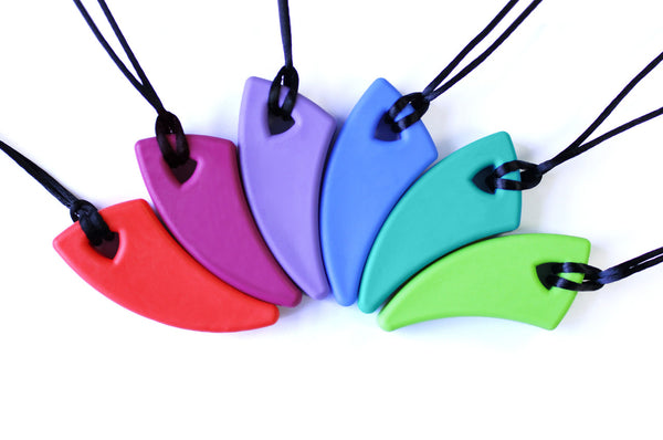 ARK Saber Tooth Chewelry Necklace | Kaukette Säbelzahn