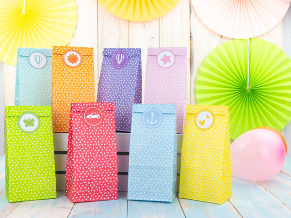 Papierdrachen 24 Partytüten - bunte Gastgeschenke