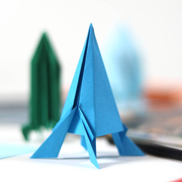 Flying Paper Rockets | Fliegende Papier-Raketen
